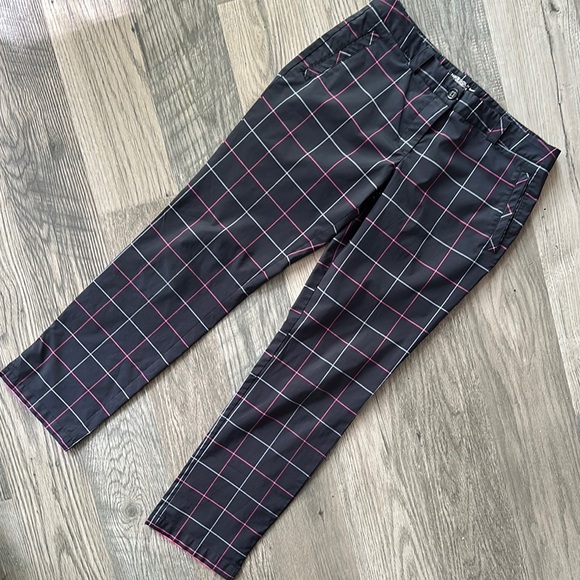 Nike golf Black Plaid Pants with Pink and White Accents women’s size 12 - Picture 1 of 12